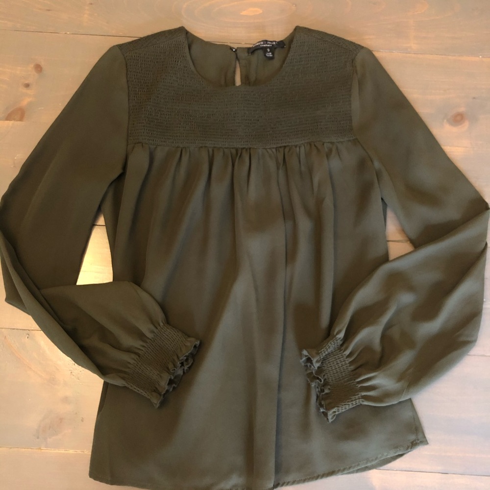 Romeo + Juliet Couture Green Blouse